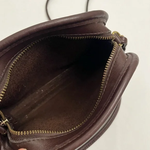 Vintage COACH Abbie Brown Leather Crossbody Bag - Picture 6 of 9
